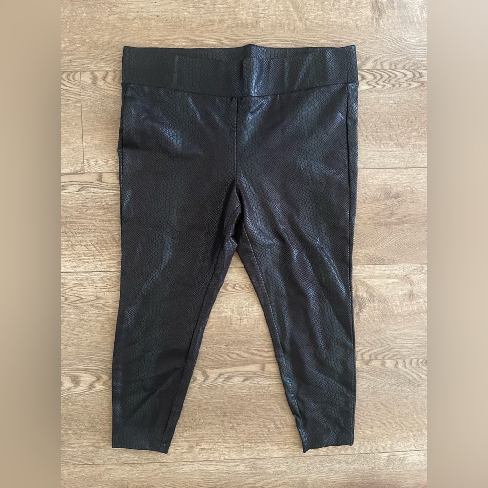 Torrid black animal print crackled faux leather pants size 3 plus size